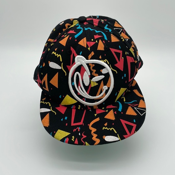 New Era Fits- Yums Smile Hat - Picture 1 of 8